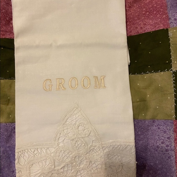 Bride and Groom white lace pillowcases‎ - Picture 2 of 6